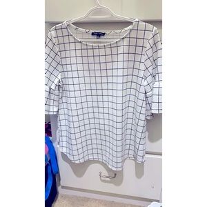 Striped business casual shirt